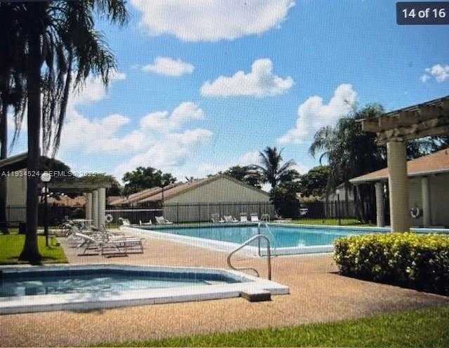 Small Image of 2066 SOUTH WEST 82ND AVE #2066, Davie Number 13