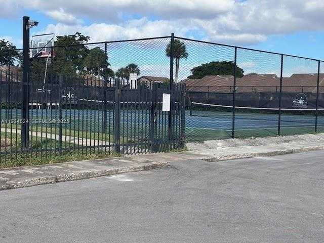 Small Image of 2066 SOUTH WEST 82ND AVE #2066, Davie Number 14