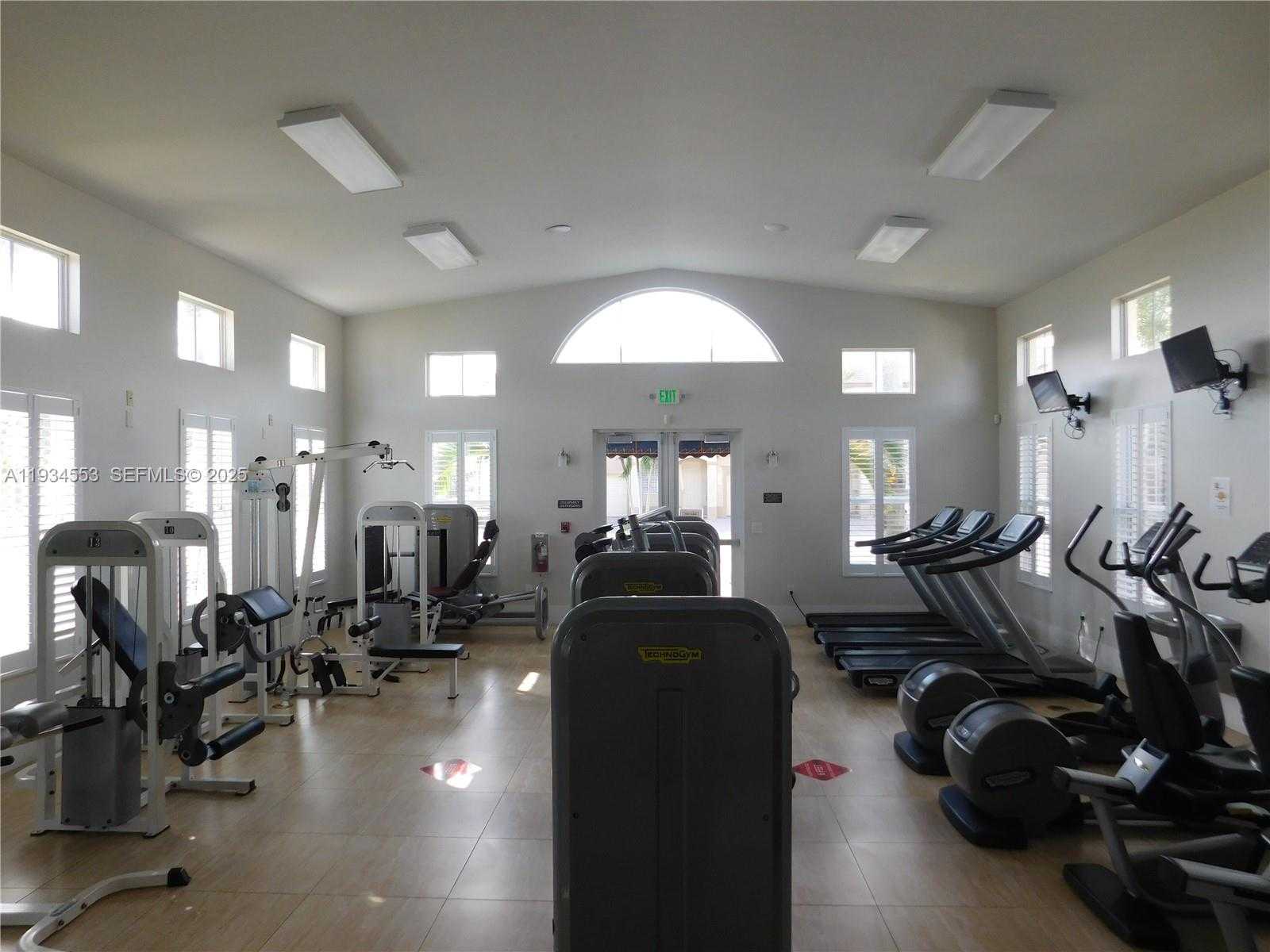 Small Image of Miami Number 12