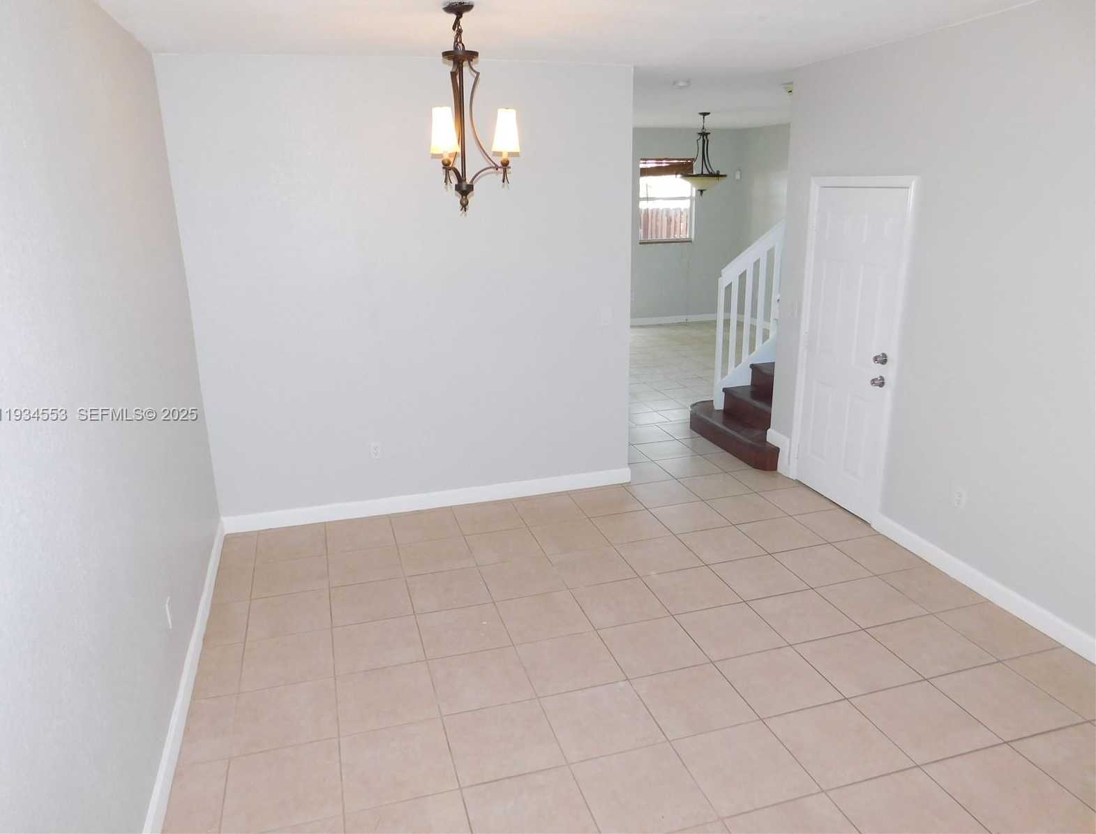 Small Image of Miami Number 4