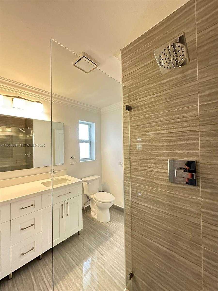 Small Image of 7535 SOUTH WEST 117 ST, Pinecrest Number 23