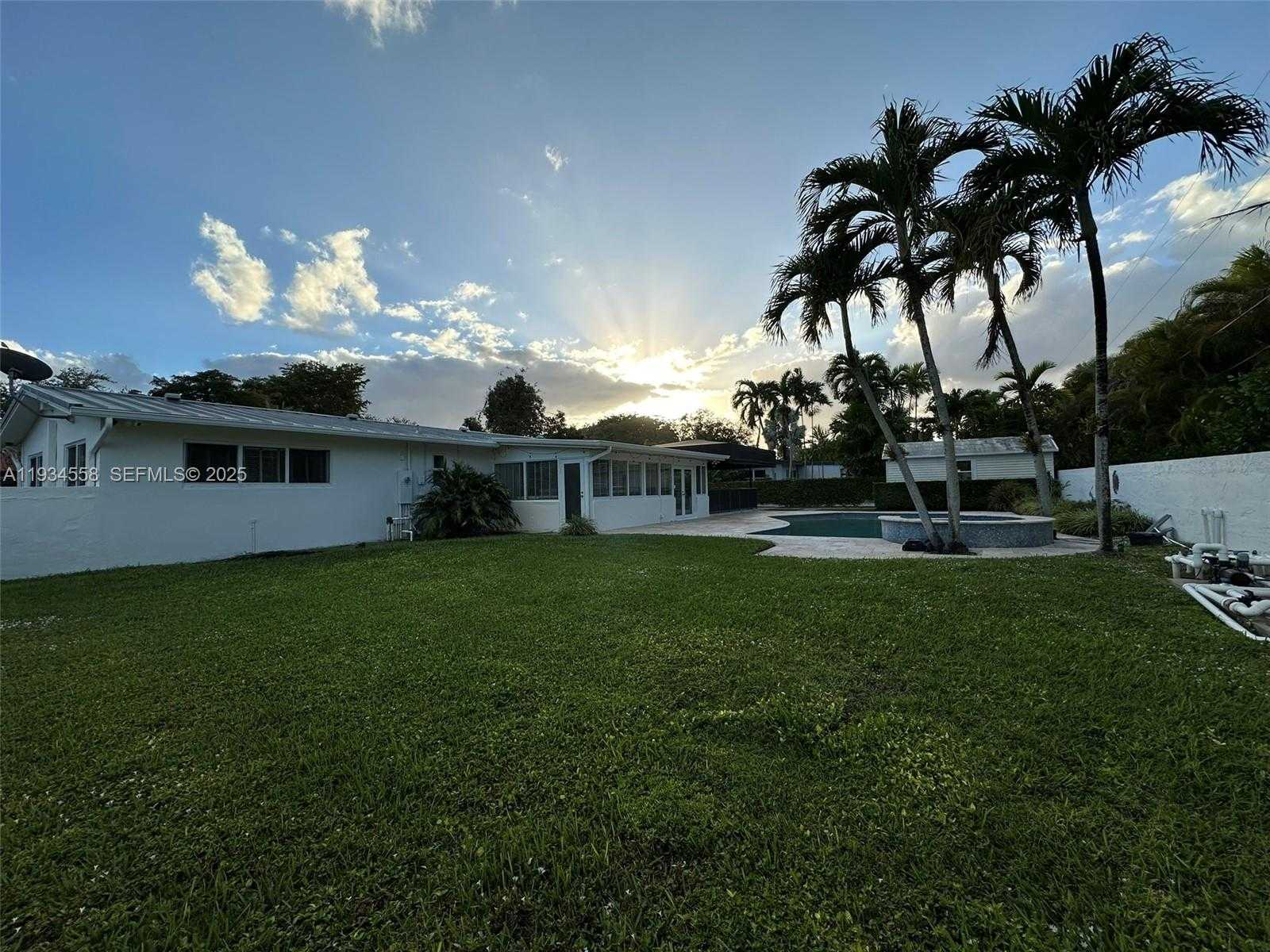 Small Image of 7535 SOUTH WEST 117 ST, Pinecrest Number 29