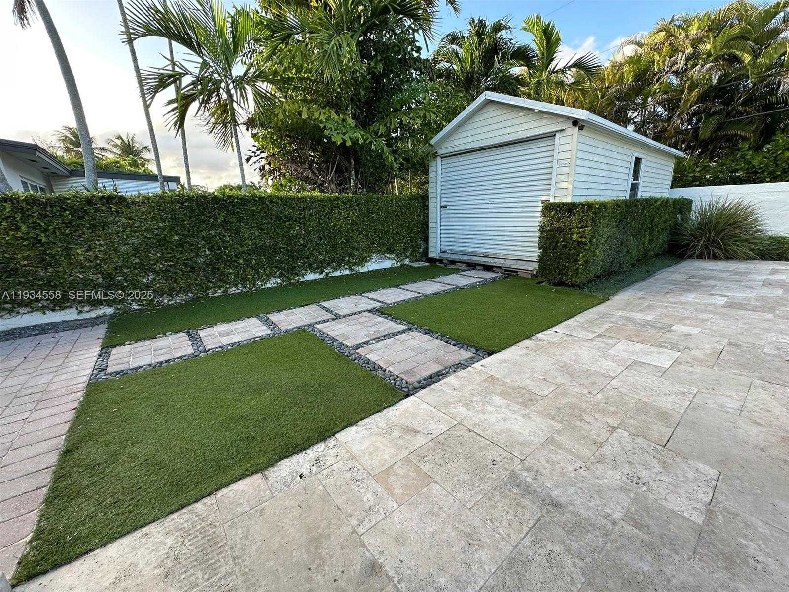 Small Image of 7535 SOUTH WEST 117 ST, Pinecrest Number 34