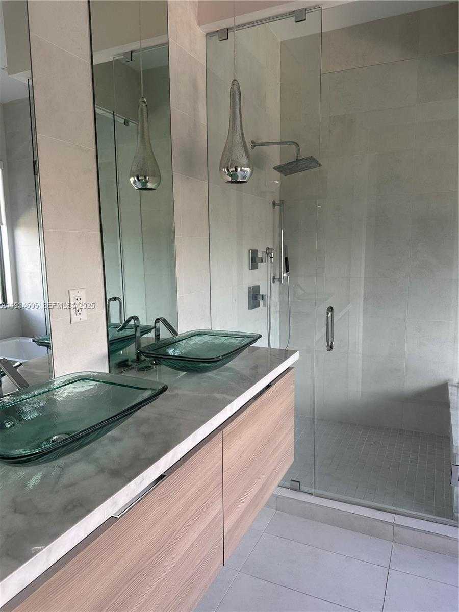 Small Image of 8231 NORTH WEST 48TH ST #8231, Doral Number 12