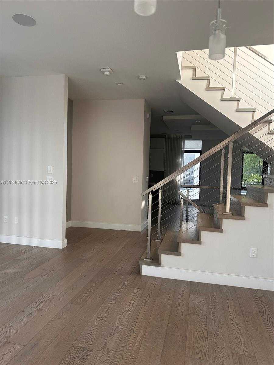 Small Image of 8231 NORTH WEST 48TH ST #8231, Doral Number 9