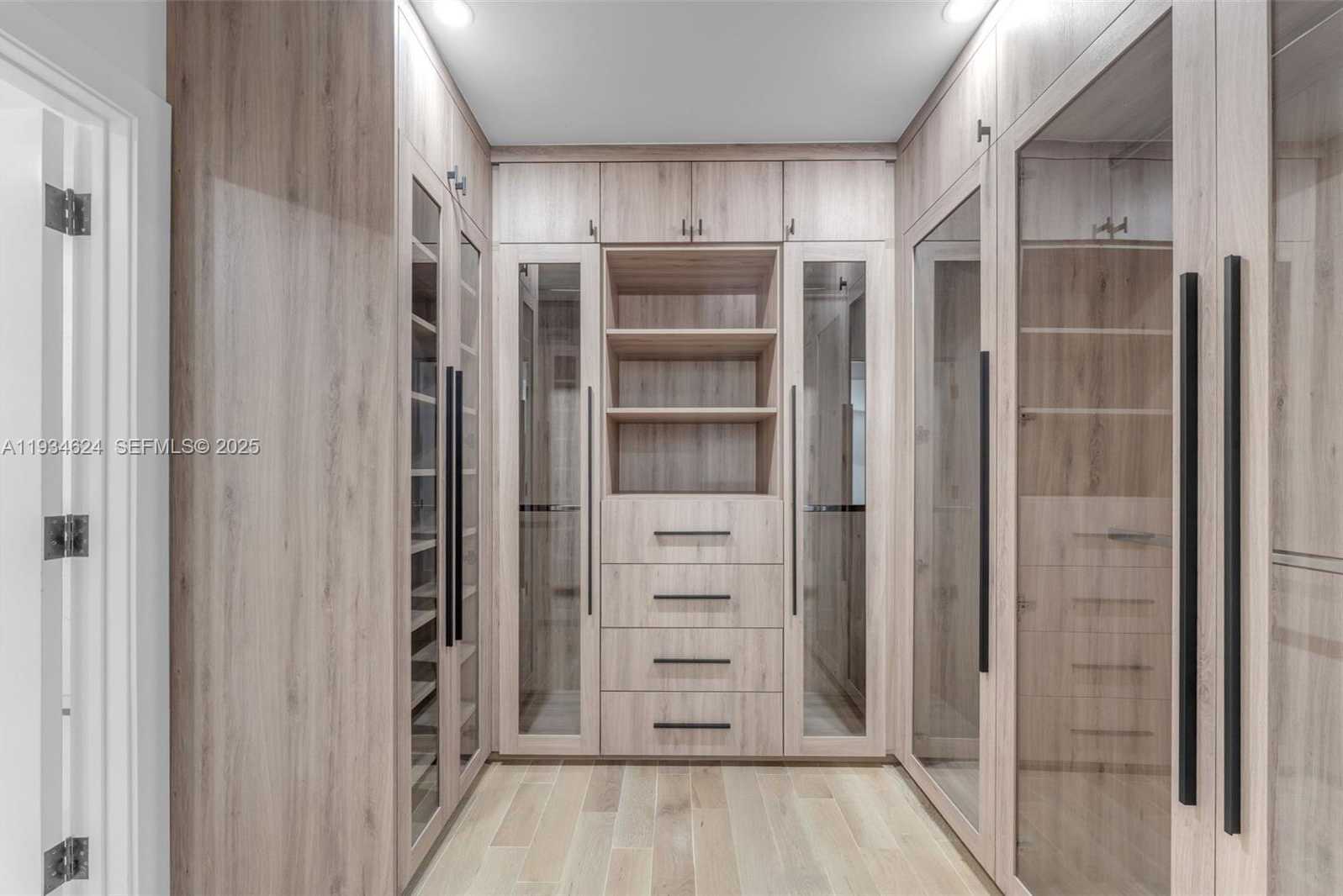 Small Image of 7760 SOUTH WEST 125TH TER, Pinecrest Number 19