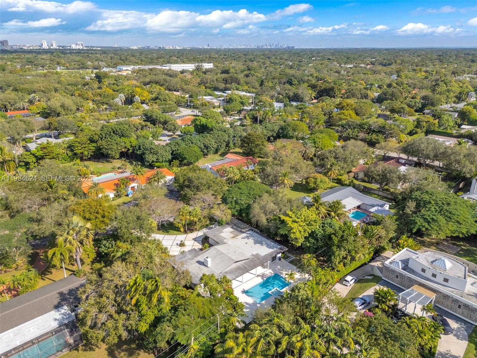 Small Image of 7760 SOUTH WEST 125TH TER, Pinecrest Number 49