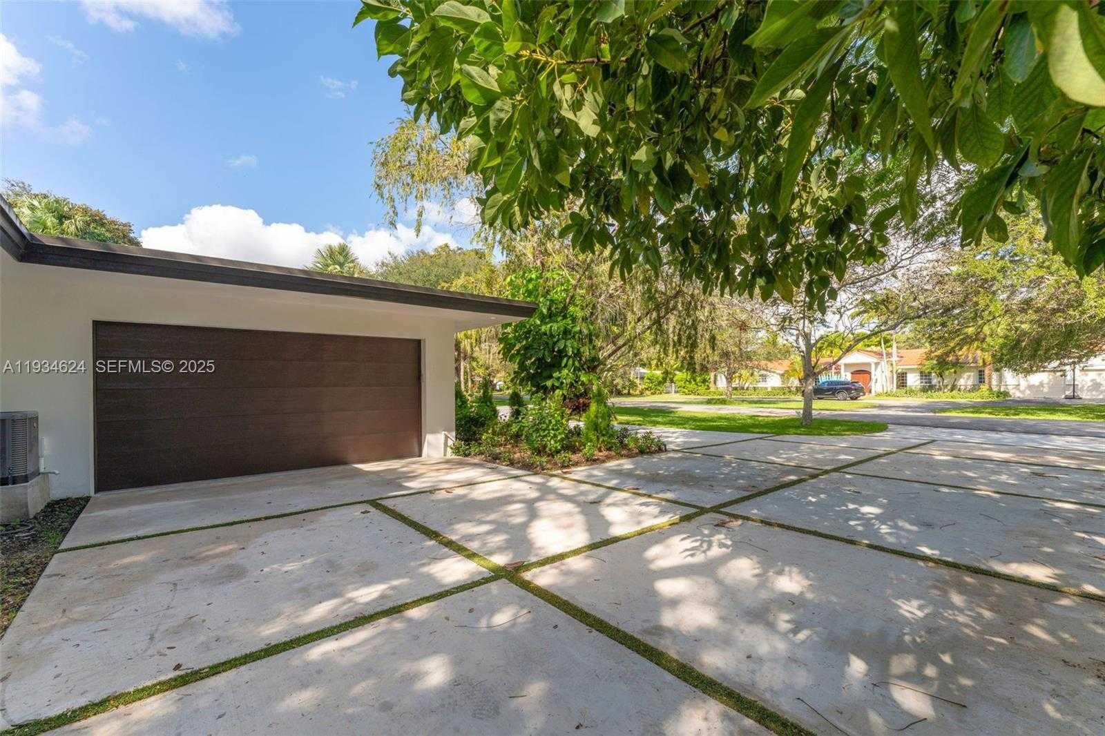 Small Image of 7760 SOUTH WEST 125TH TER, Pinecrest Number 5