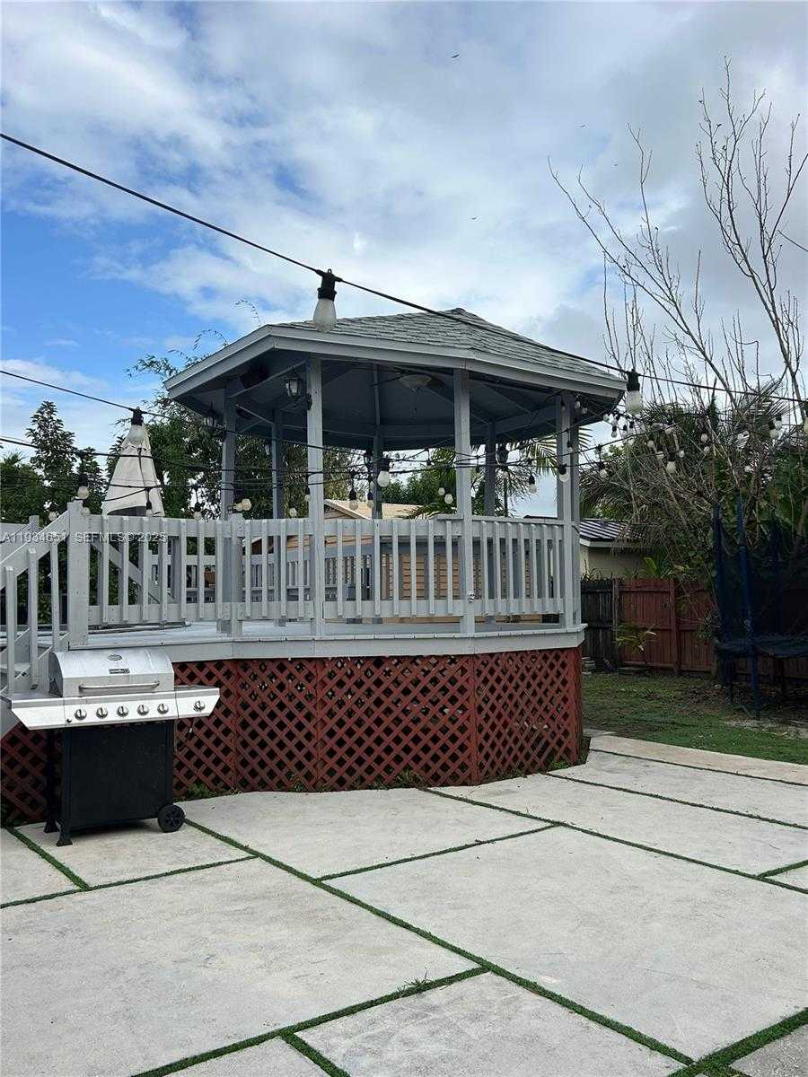 Small Image of 21939 SOUTH WEST 124TH PL #21939, Miami Number 20