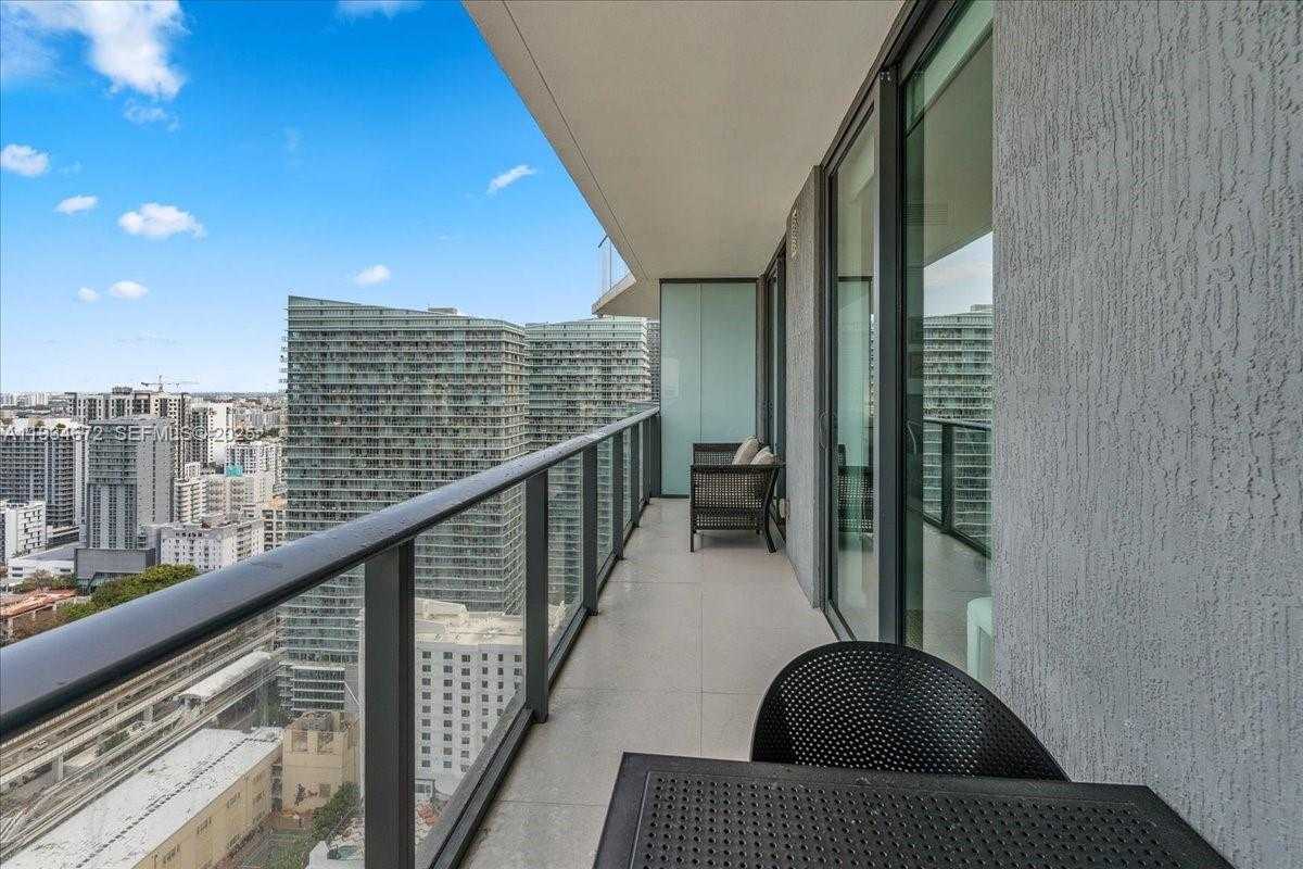 Small Image of 1300 SOUTH MIAMI AVE #3008, Miami Number 17