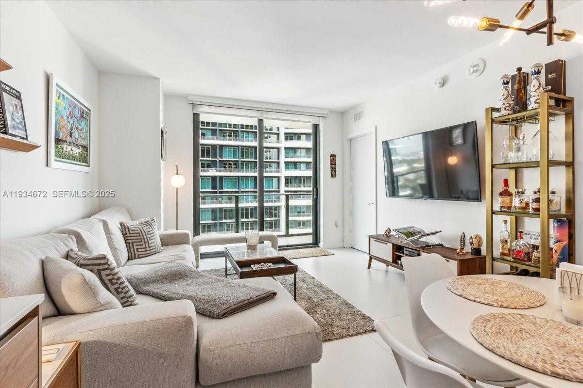 Small Image of 1300 SOUTH MIAMI AVE #3008, Miami Number 7