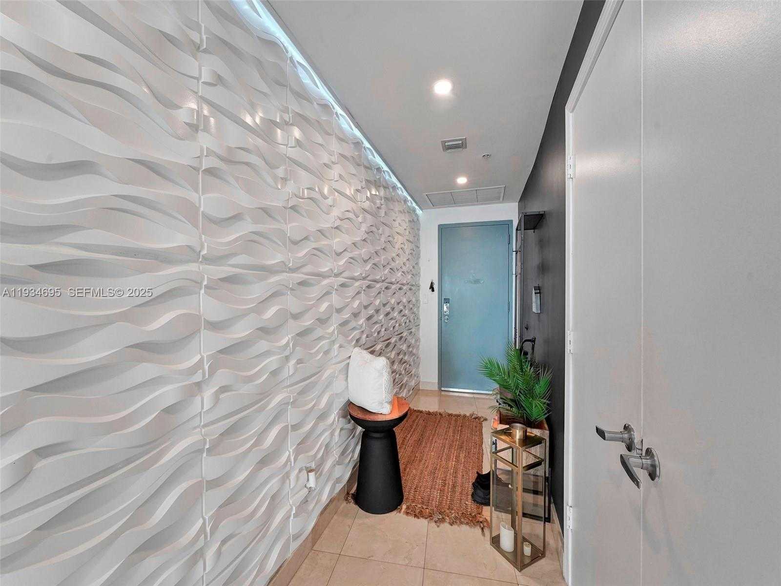 Small Image of 601 NORTH EAST 36TH ST #1801, Miami Number 28