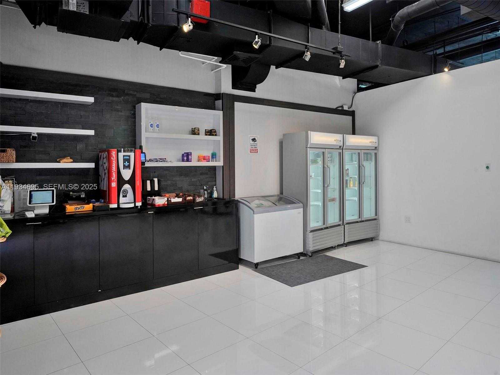 Small Image of 601 NORTH EAST 36TH ST #1801, Miami Number 45