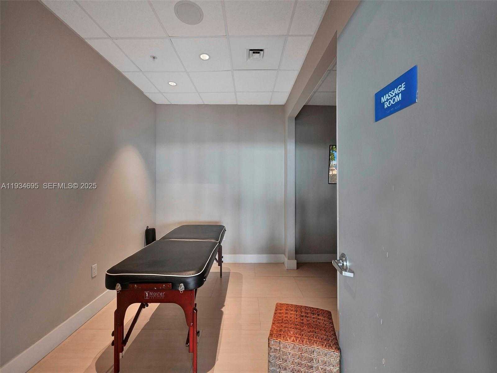 Small Image of 601 NORTH EAST 36TH ST #1801, Miami Number 49