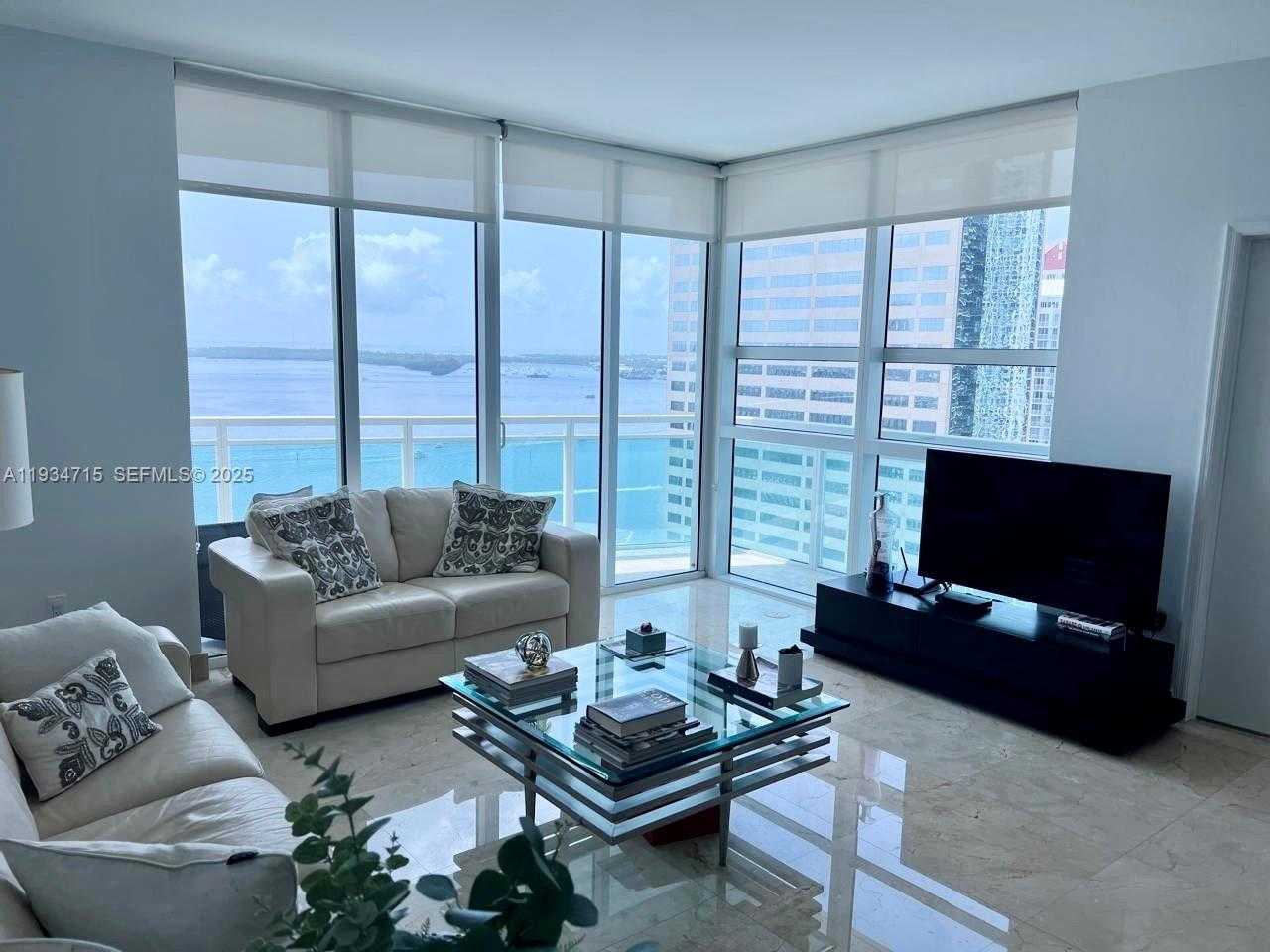 Small Image of 950 BRICKELL BAY DR #2711, Miami Number 6