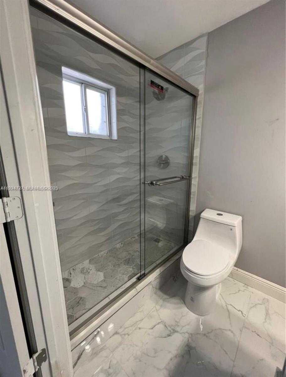 Small Image of 511 NORTH WEST 82ND AVE #418, Miami Number 11