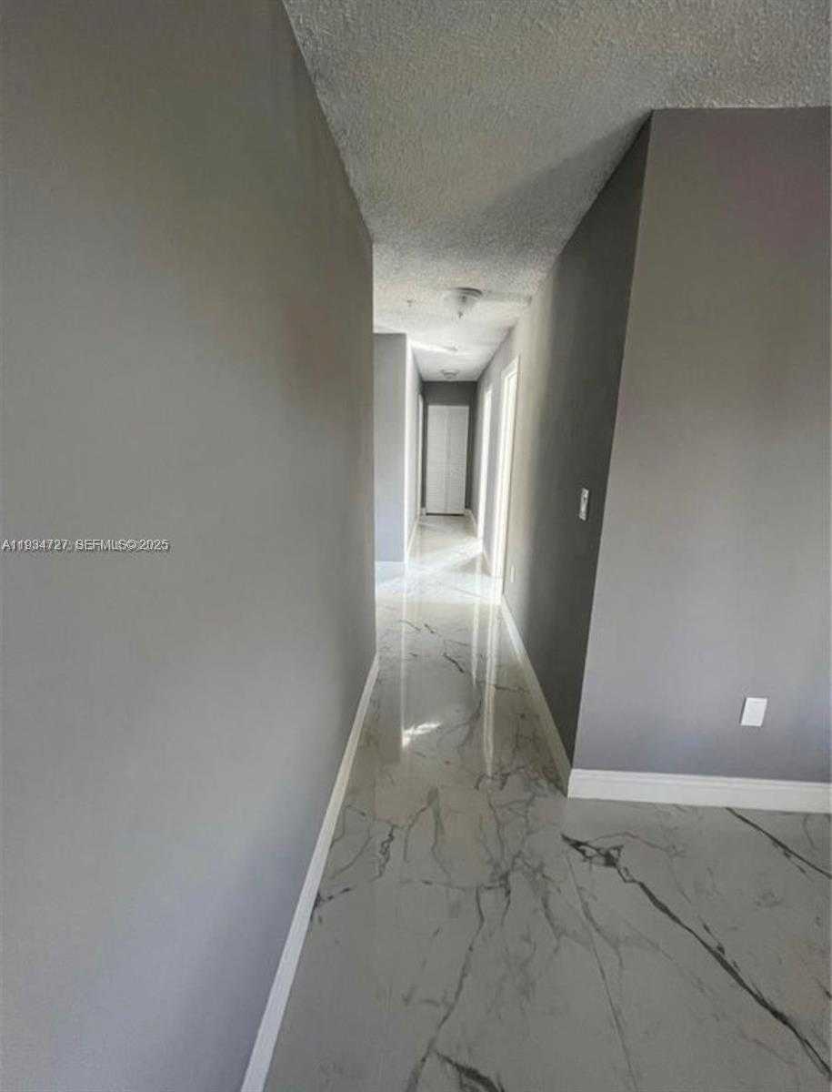 Small Image of 511 NORTH WEST 82ND AVE #418, Miami Number 6