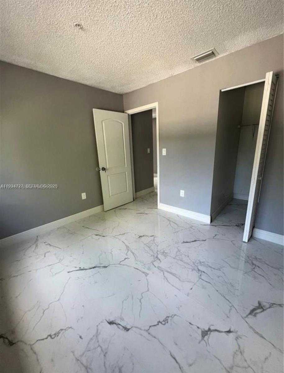 Small Image of 511 NORTH WEST 82ND AVE #418, Miami Number 8