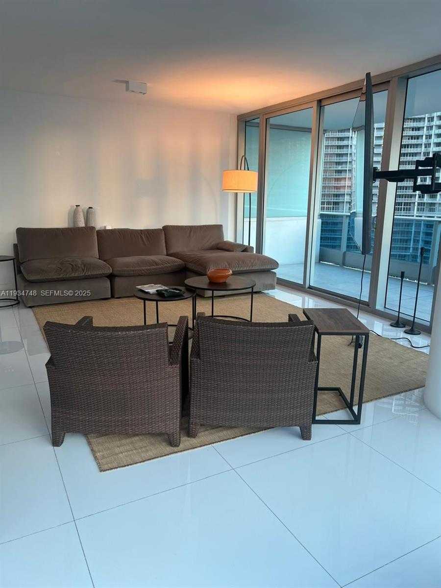 Small Image of 200 BISCAYNE BOULEVARD WAY #3102, Miami Number 10