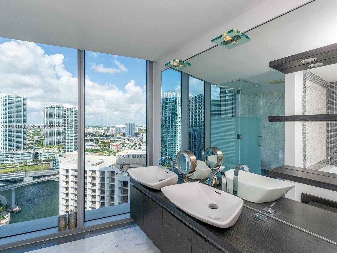 Small Image of 200 BISCAYNE BOULEVARD WAY #3102, Miami Number 14