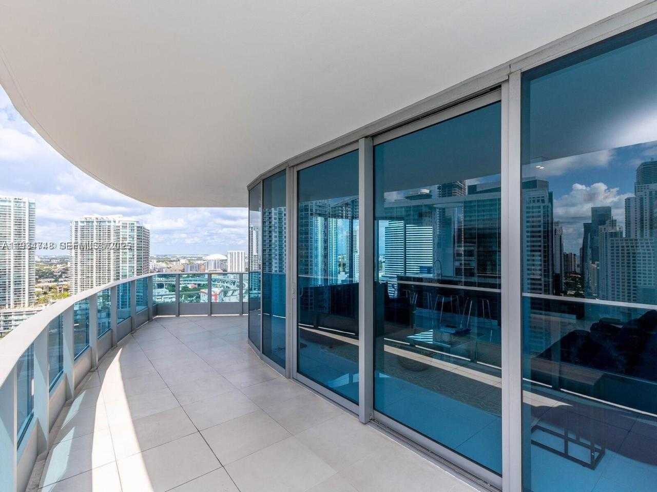 Small Image of 200 BISCAYNE BOULEVARD WAY #3102, Miami Number 2