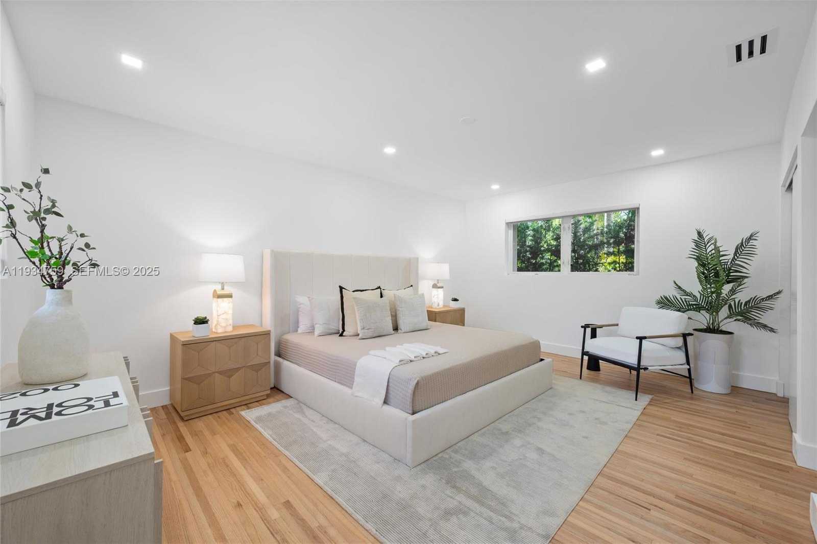 Small Image of 5211 GRANADA BLVD, Coral Gables Number 11