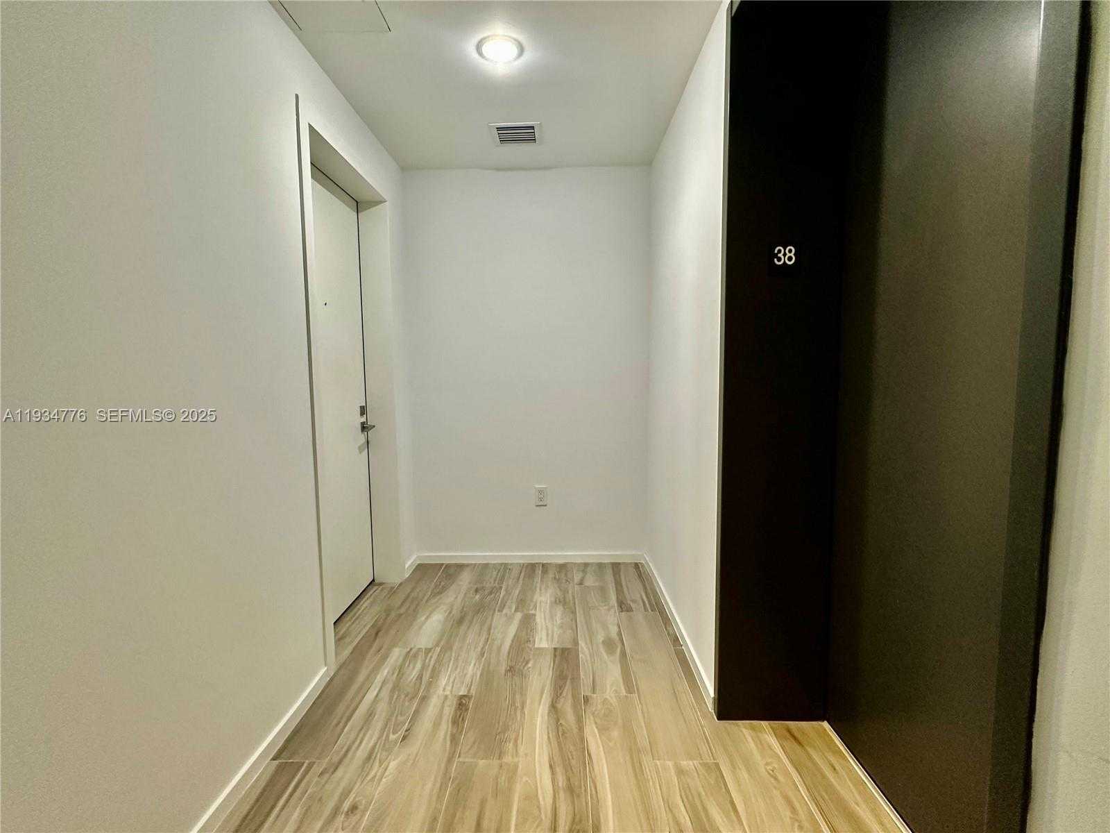 Small Image of 801 SOUTH MIAMI AVE #3807, Miami Number 11