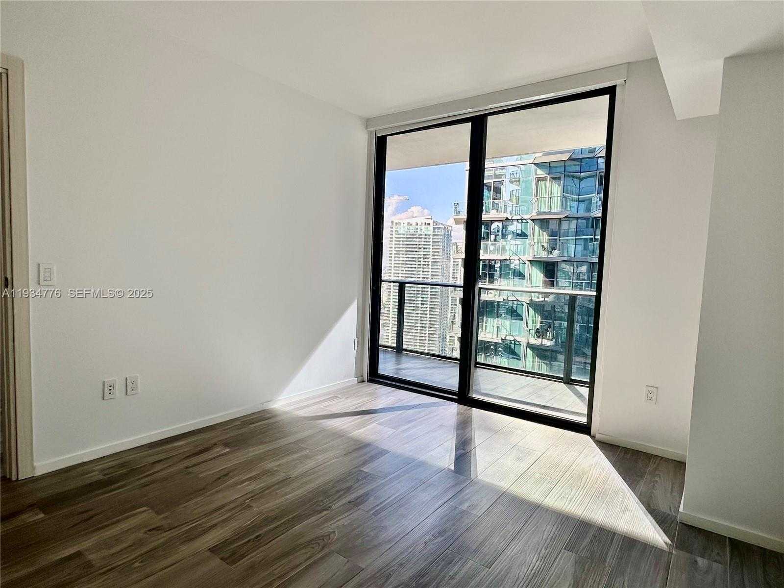 Small Image of 801 SOUTH MIAMI AVE #3807, Miami Number 5