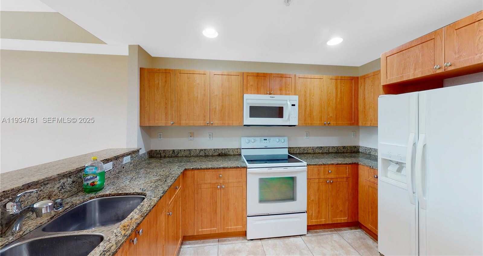 Small Image of 8999 NORTH WEST 107TH CT #102-1, Doral Number 5