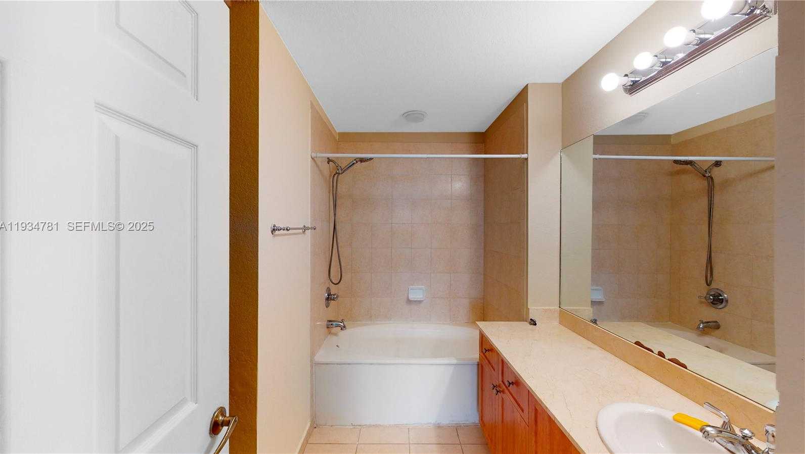 Small Image of 8999 NORTH WEST 107TH CT #102-1, Doral Number 8