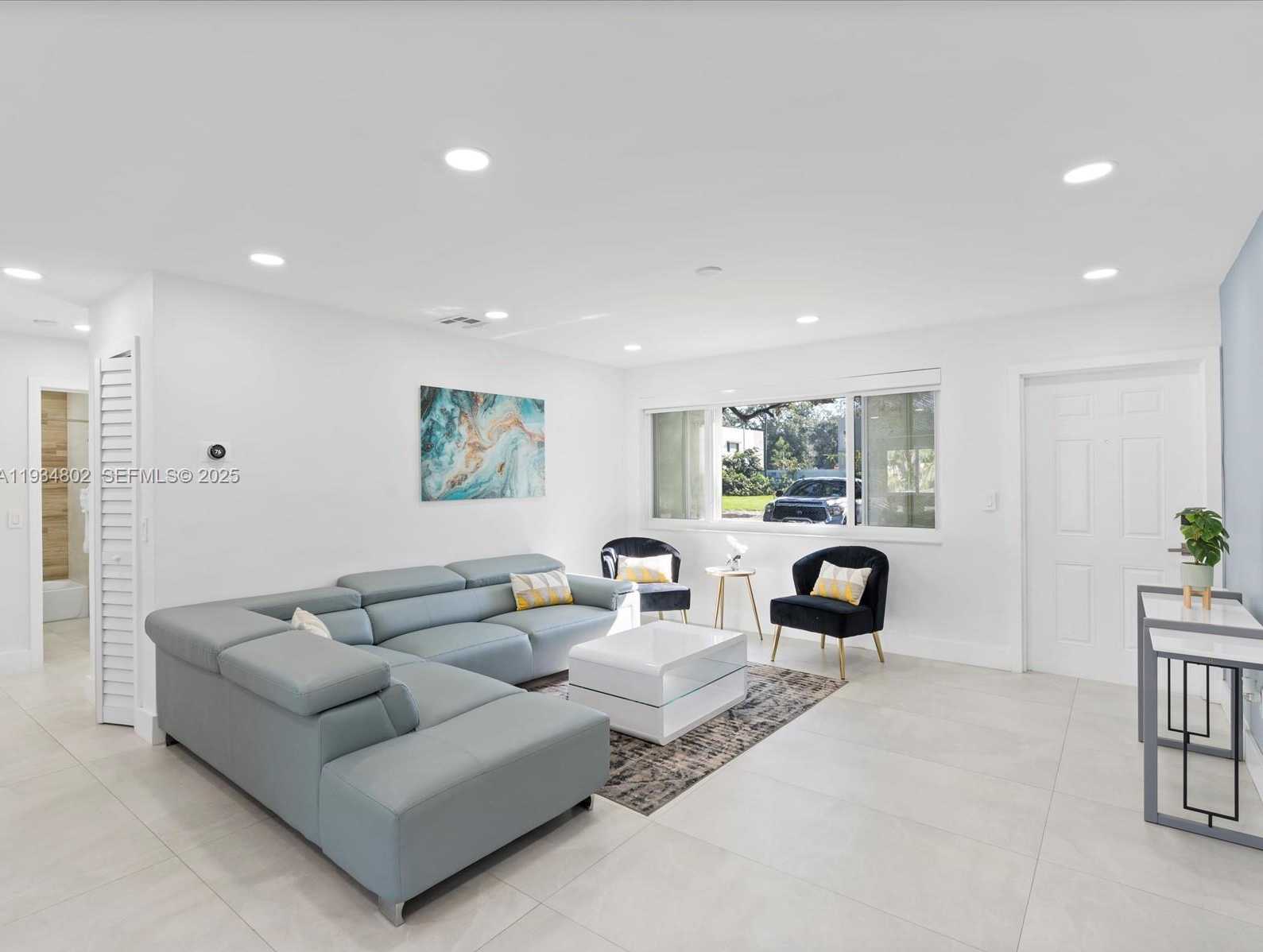 Small Image of 4121 SOUTH WEST 54TH CT, Dania Beach Number 10