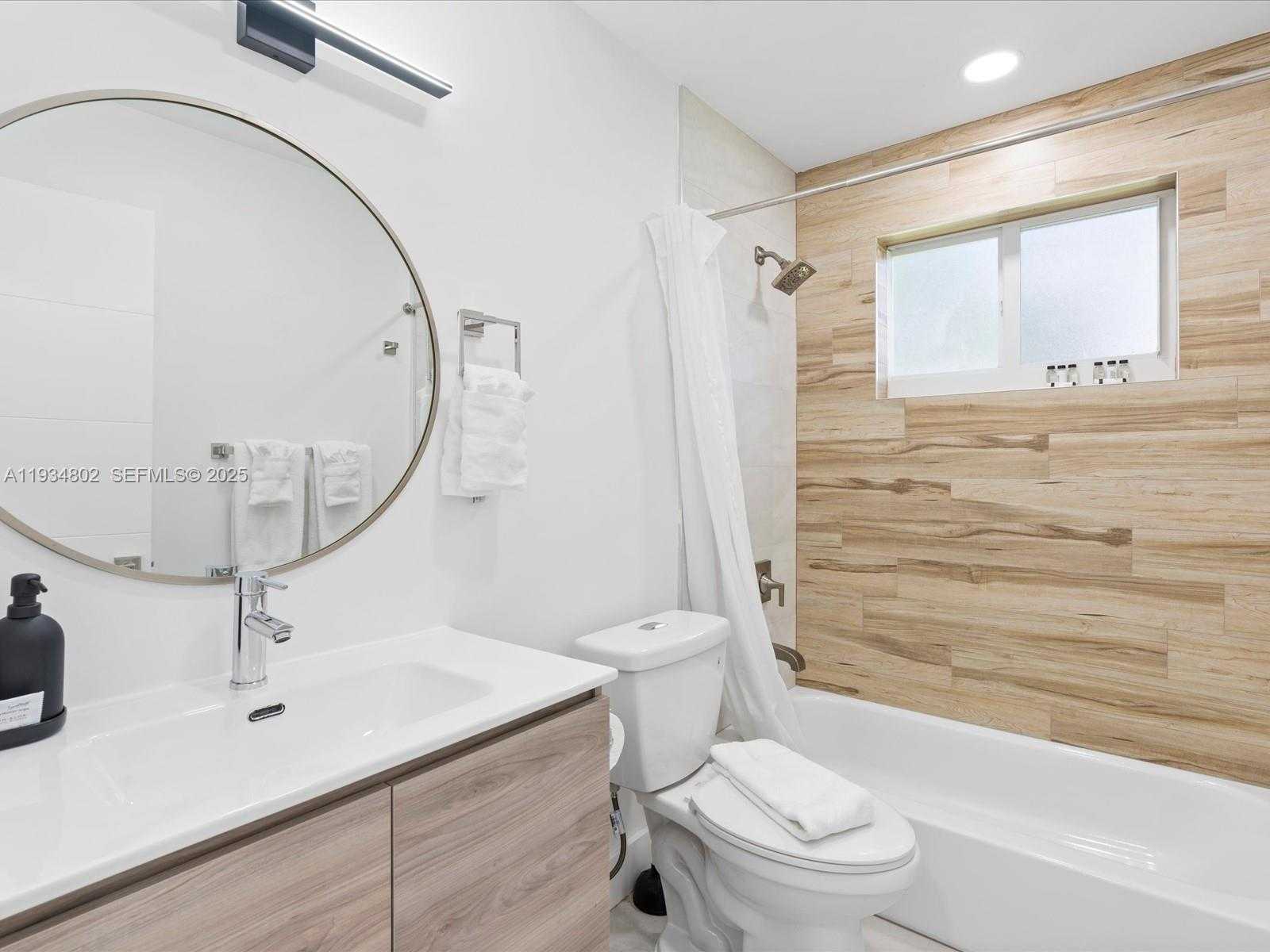 Small Image of 4121 SOUTH WEST 54TH CT, Dania Beach Number 18