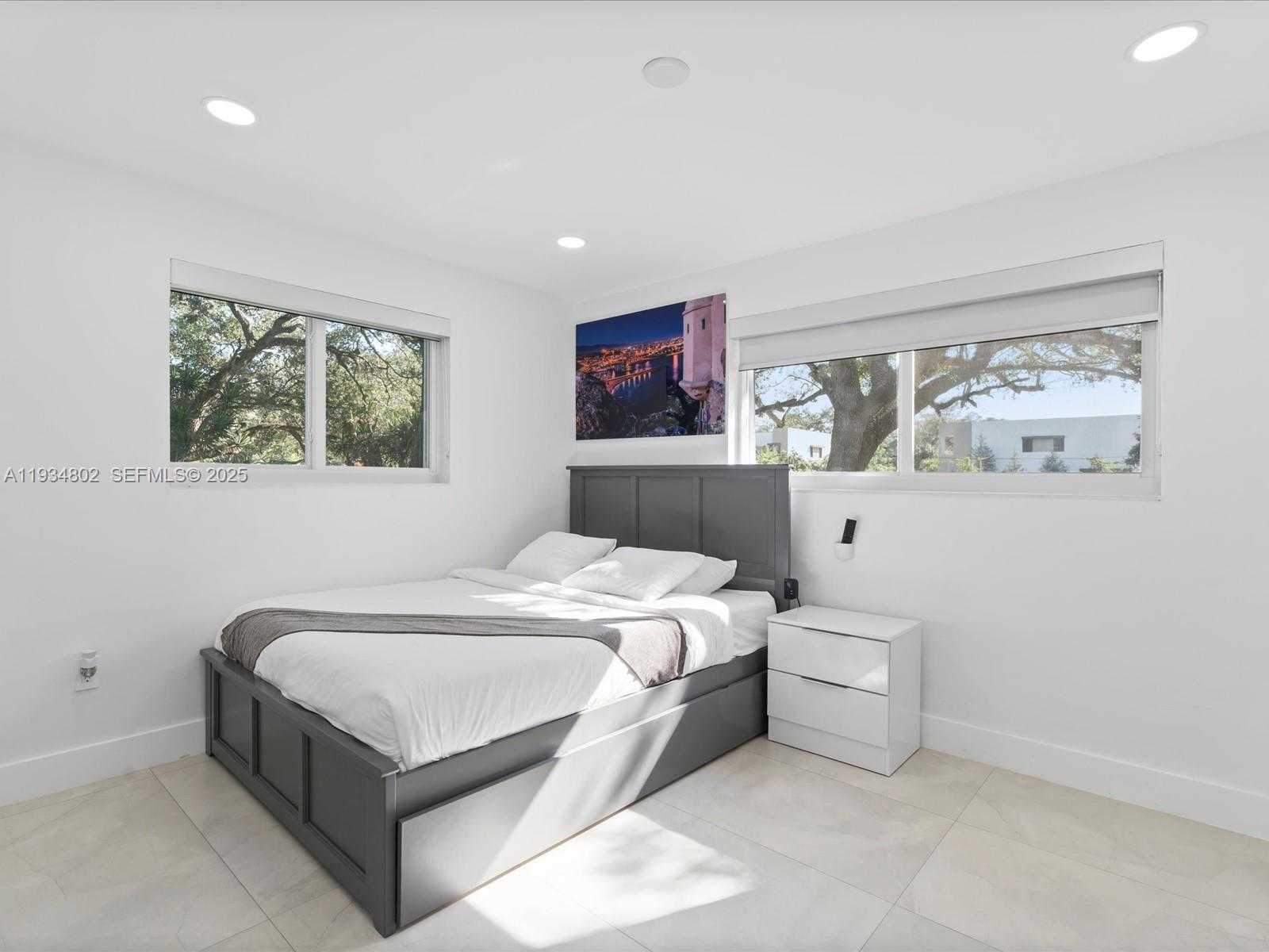 Small Image of 4121 SOUTH WEST 54TH CT, Dania Beach Number 22