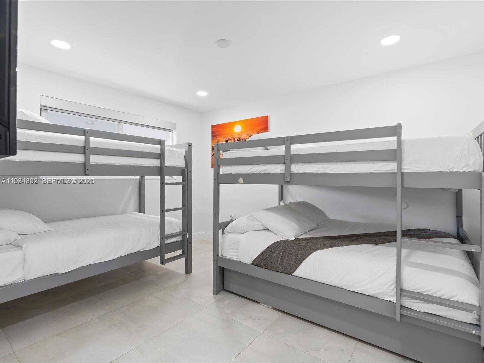 Small Image of 4121 SOUTH WEST 54TH CT, Dania Beach Number 23