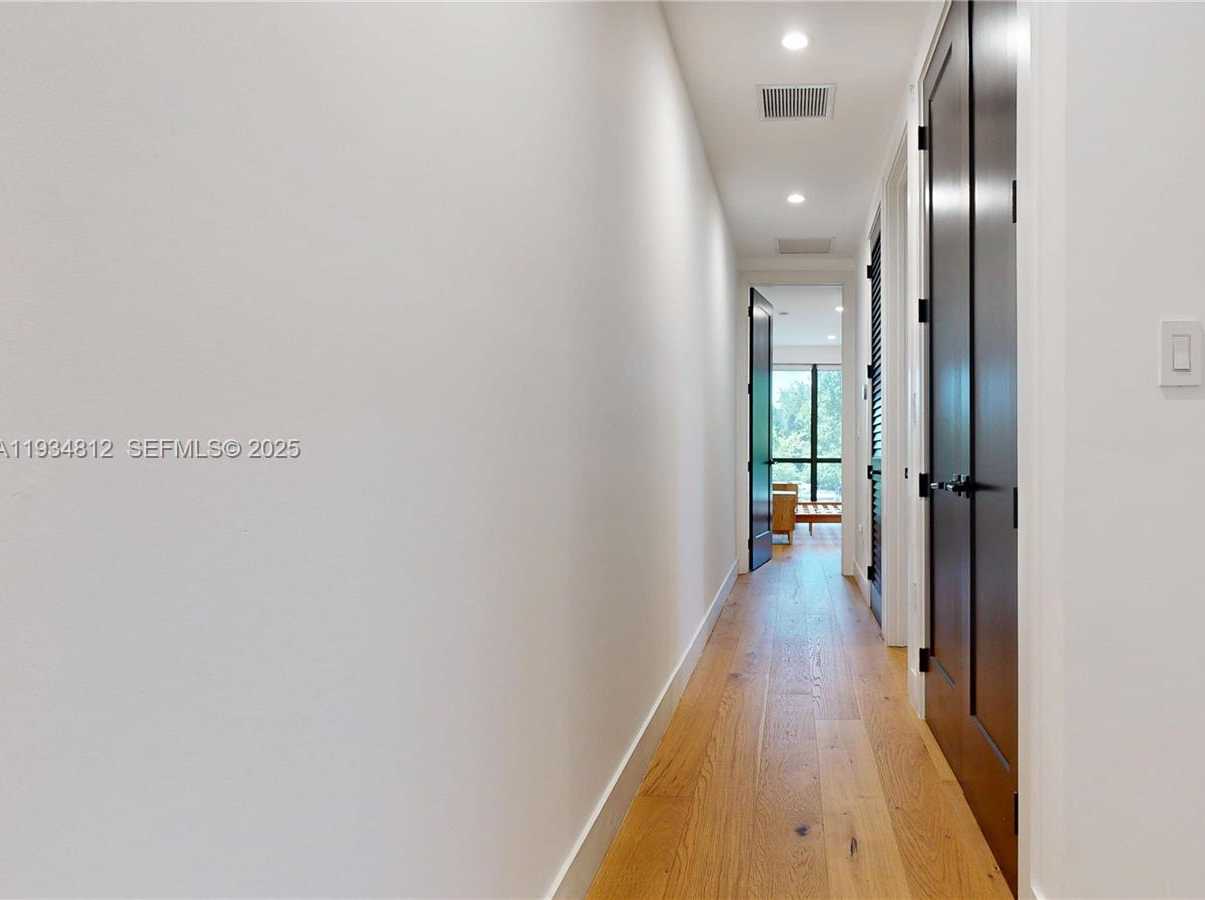 Small Image of 353 NORTH WEST 50TH ST #353, Miami Number 12