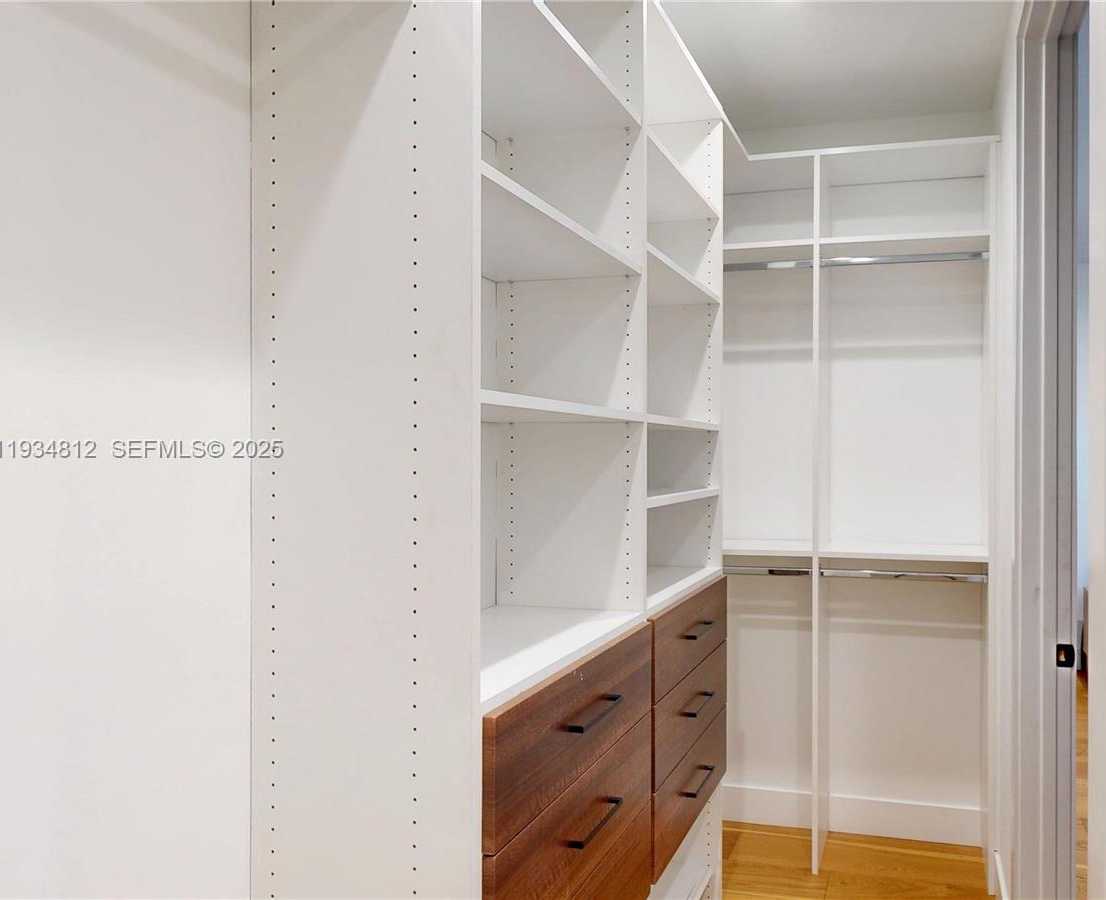 Small Image of 353 NORTH WEST 50TH ST #353, Miami Number 18