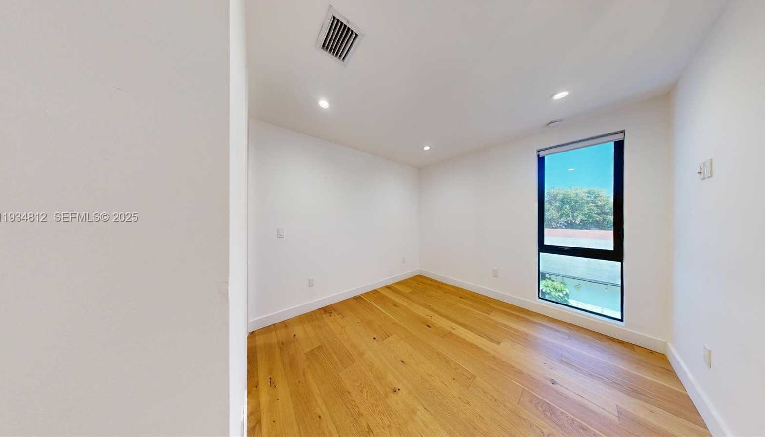 Small Image of 353 NORTH WEST 50TH ST #353, Miami Number 21