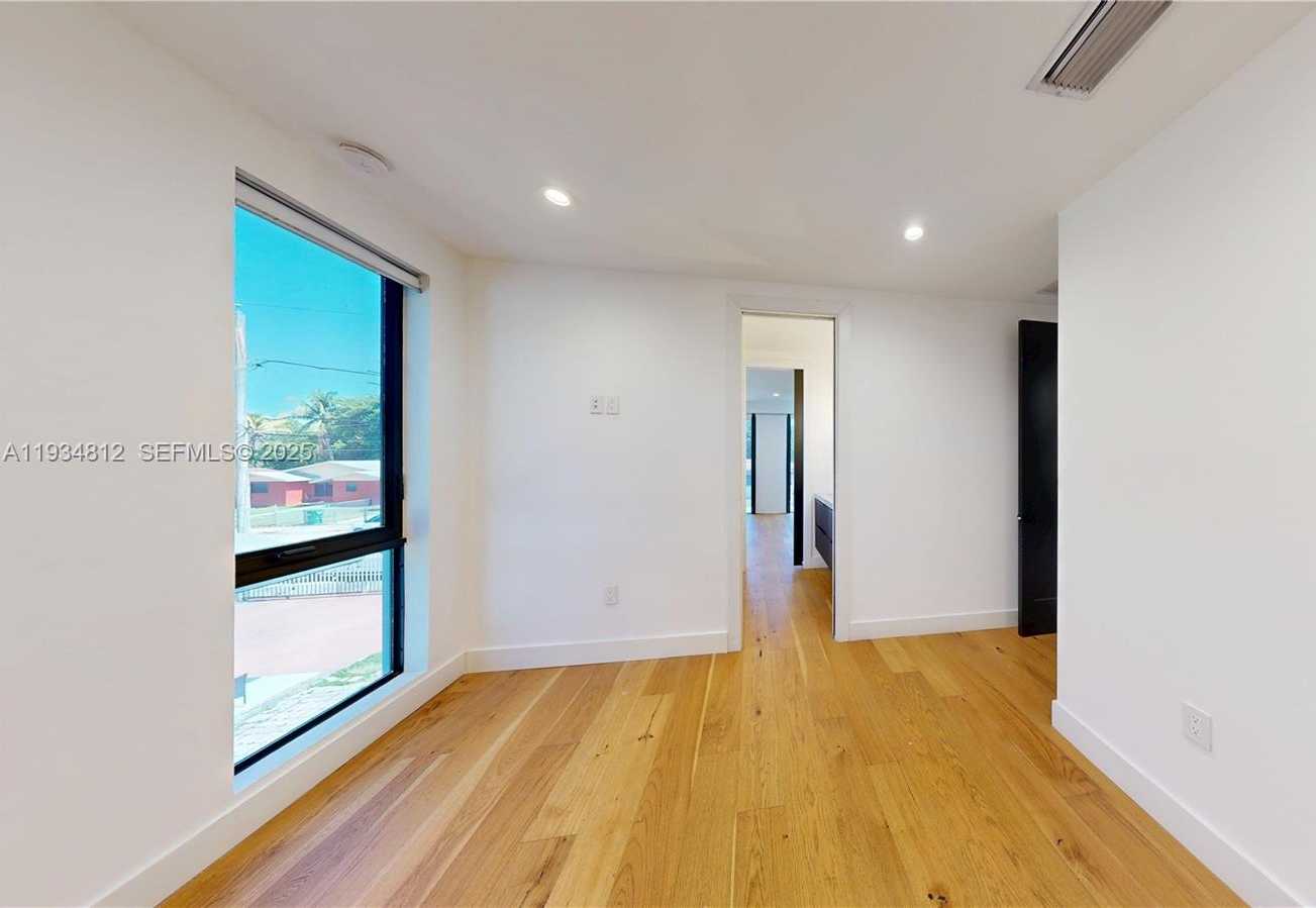 Small Image of 353 NORTH WEST 50TH ST #353, Miami Number 22