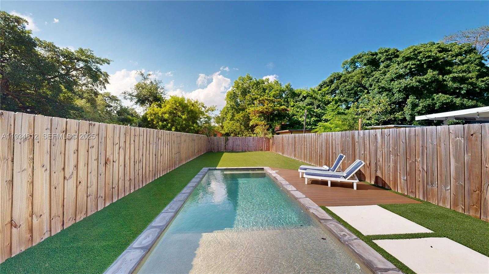 Small Image of 353 NORTH WEST 50TH ST #353, Miami Number 38