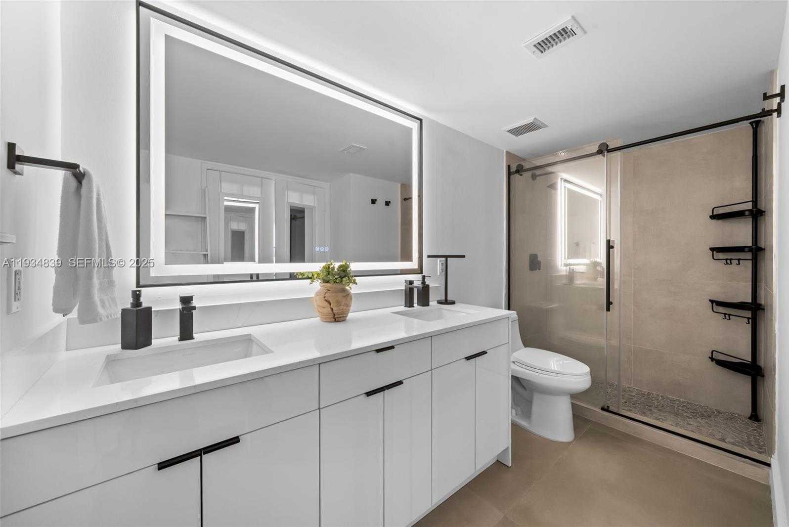 Small Image of 3300 NORTH EAST 191ST ST #1813, Aventura Number 16