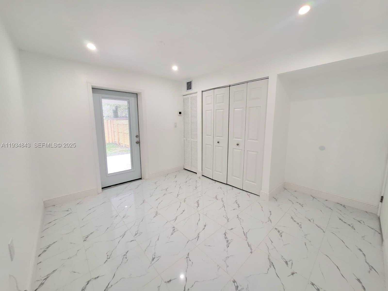 Small Image of 14402 SOUTH WEST 111TH ST #14402, Miami Number 15