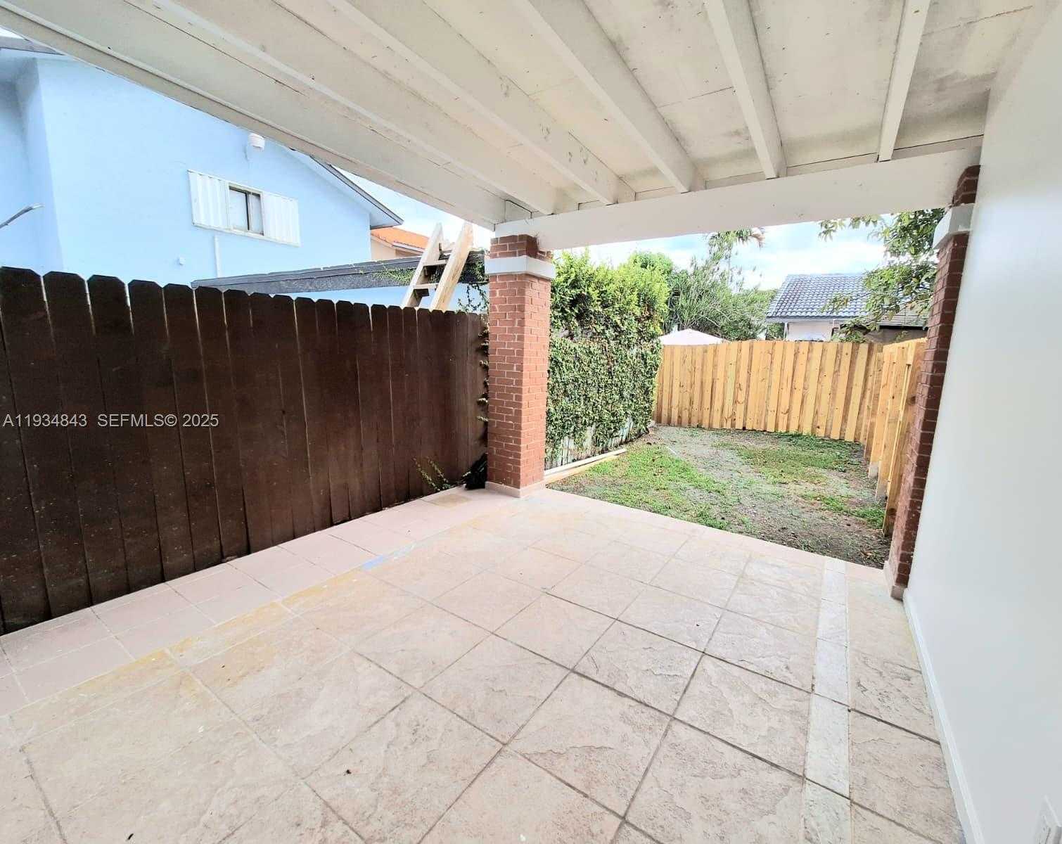 Small Image of 14402 SOUTH WEST 111TH ST #14402, Miami Number 21