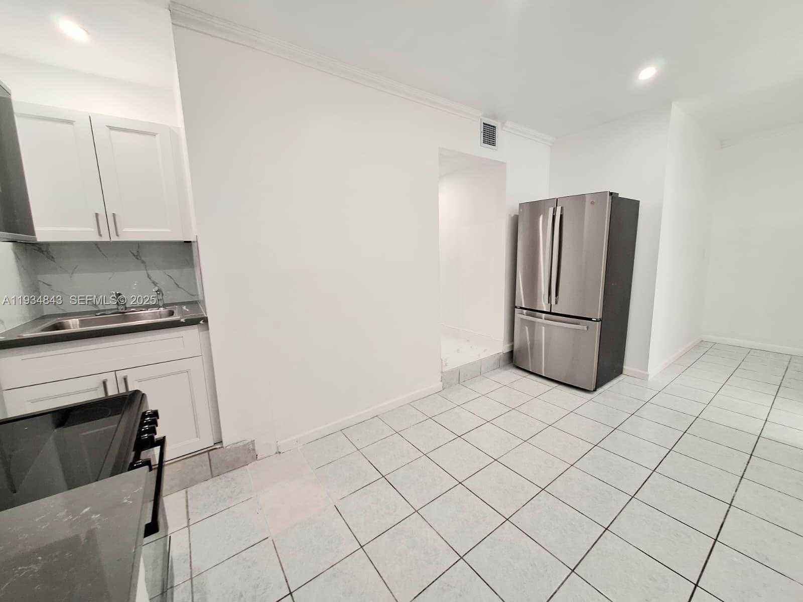 Small Image of 14402 SOUTH WEST 111TH ST #14402, Miami Number 6