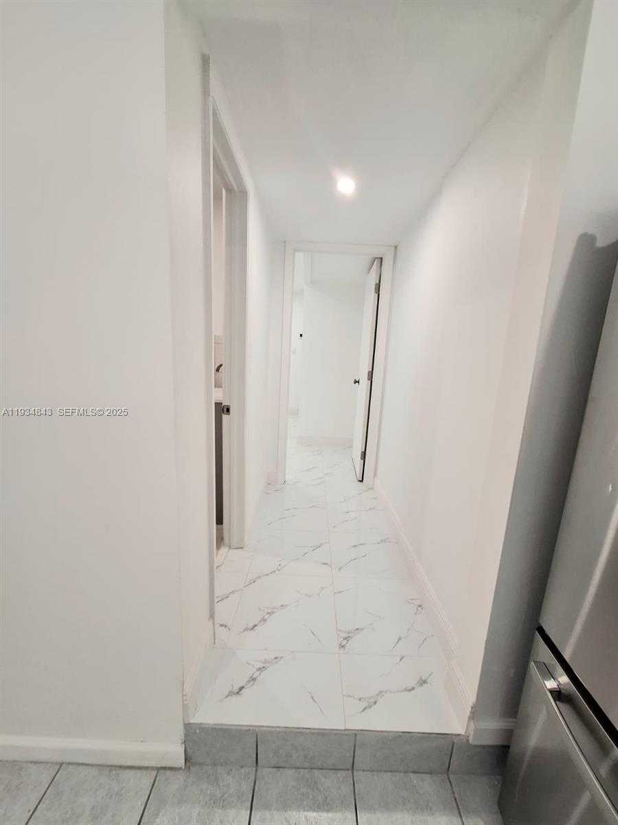 Small Image of 14402 SOUTH WEST 111TH ST #14402, Miami Number 9