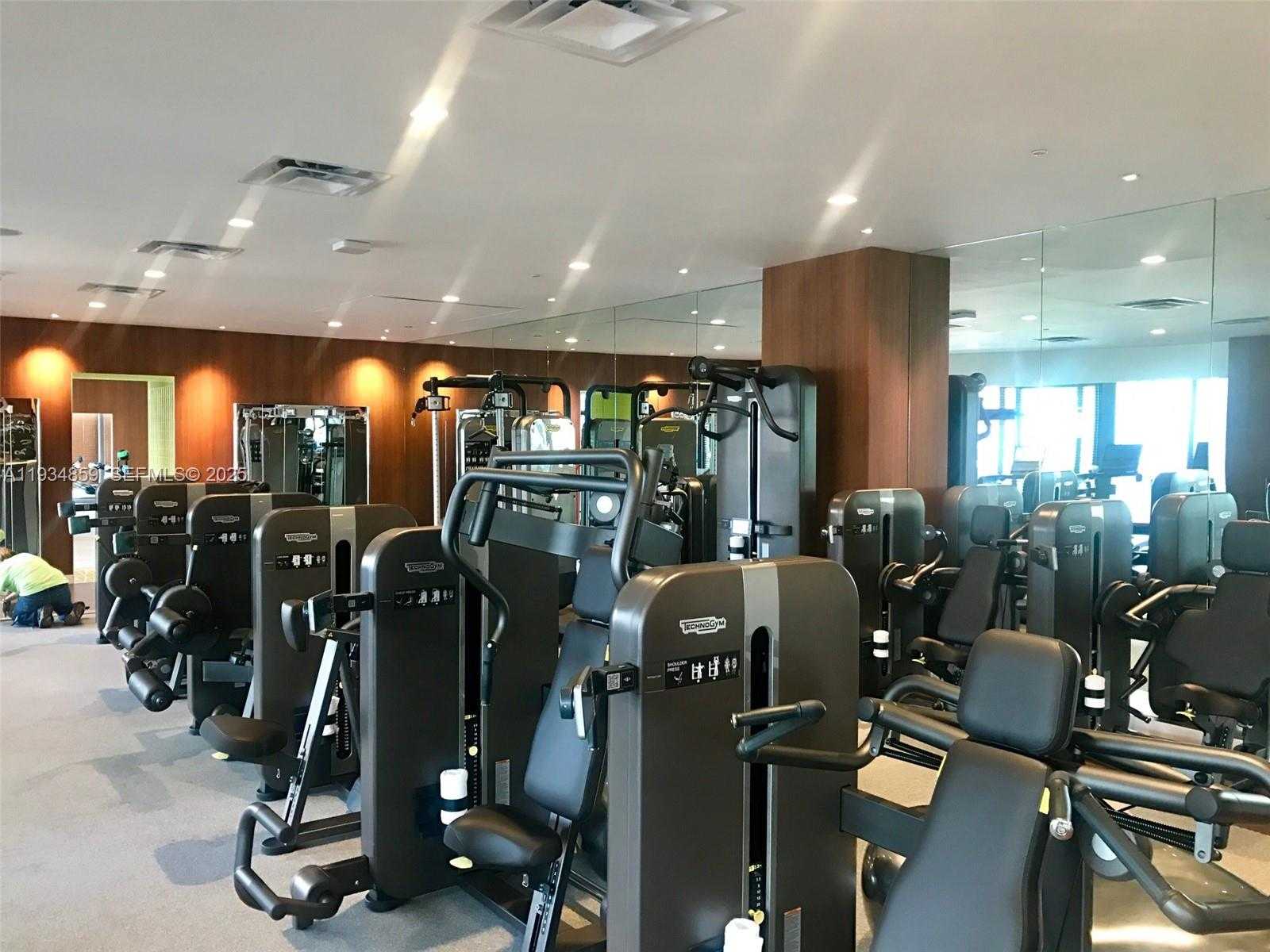 Small Image of 1300 SOUTH MIAMI AVE #2406, Miami Number 12