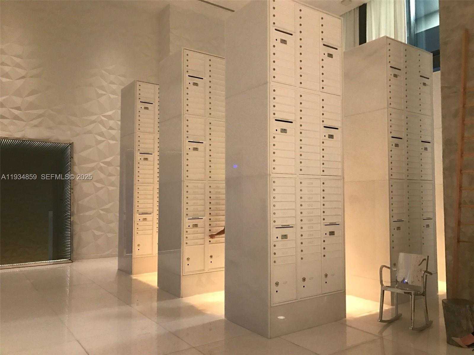 Small Image of 1300 SOUTH MIAMI AVE #2406, Miami Number 5