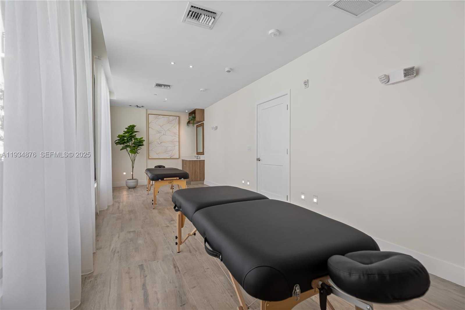 Small Image of 4 NORTH FEDERAL HWY #540, Dania Beach Number 14