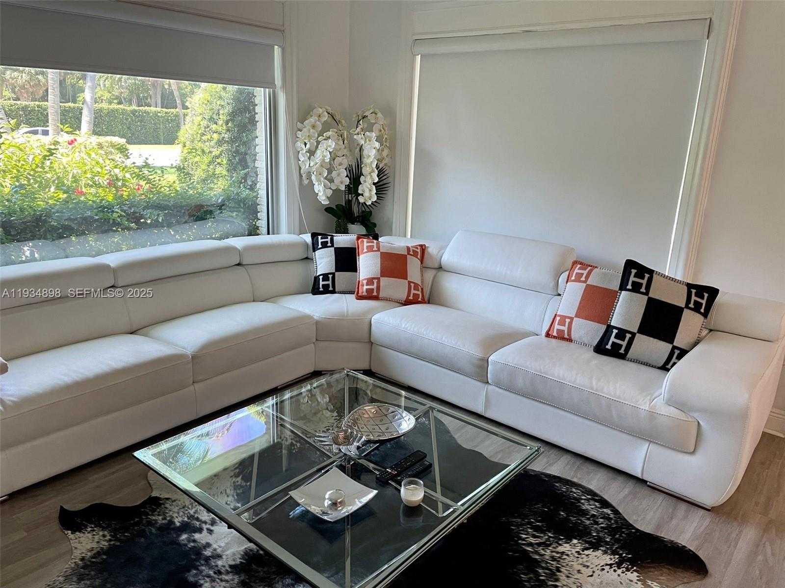 Small Image of 286 BAL BAY DR #4, Bal Harbour Number 2