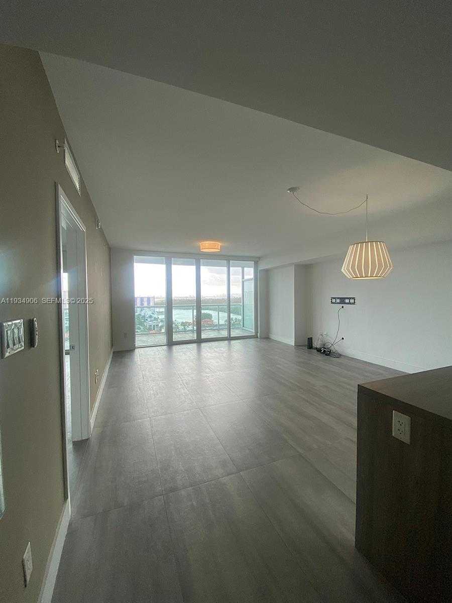 Small Image of 400 SUNNY ISLES BLVD #1616, Sunny Isles Beach Number 3