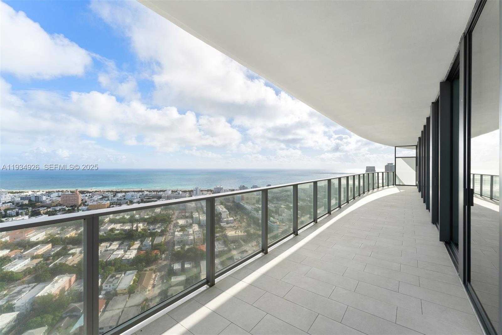 Small Image of 500 ALTON RD #3905, Miami Beach Number 14